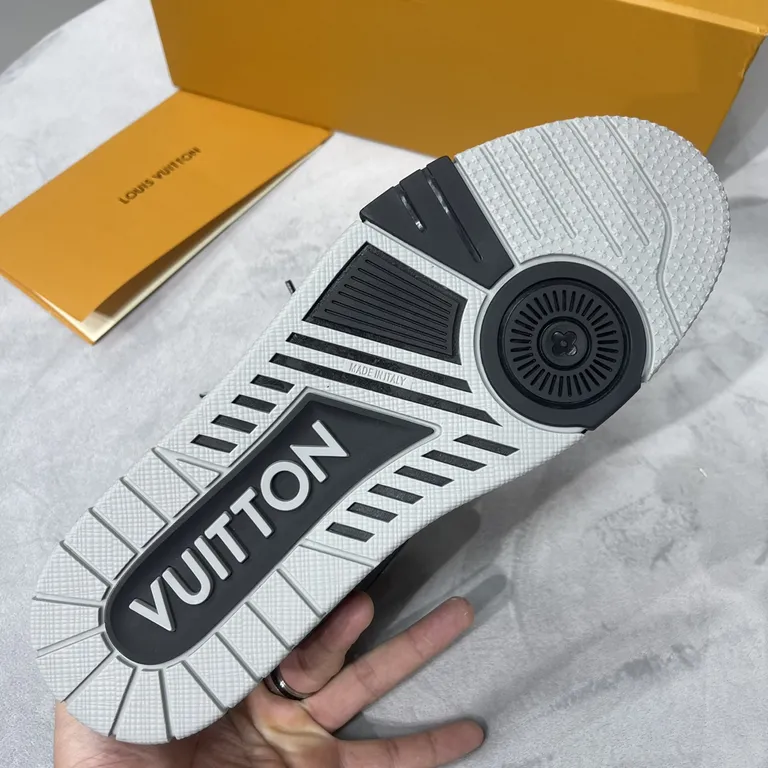 Louis Vuitton Shoe 